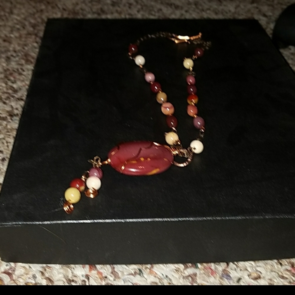 Necklace - Picture 2 of 4